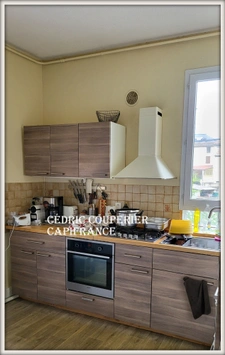 Maison à vendre 13 pièces LA MONNERIE LE MONTEL (63)