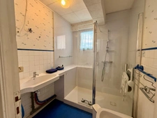 Rare opportunity: 4-room apartment for sale with exceptional views of the city of Carcassonne. Asking price: €124,200