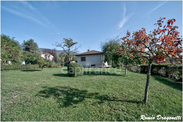 Maison à vendre 4 pièces GEX (01)