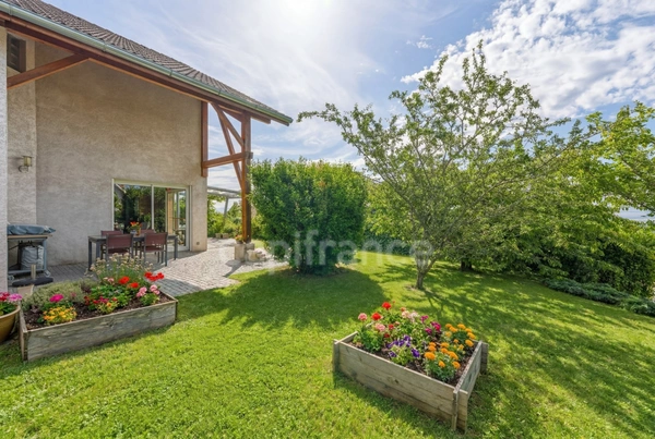 Maison à vendre 5 pièces CHALLEX (01)