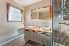 Maison à vendre 6 pièces DIVONNE LES BAINS (01)