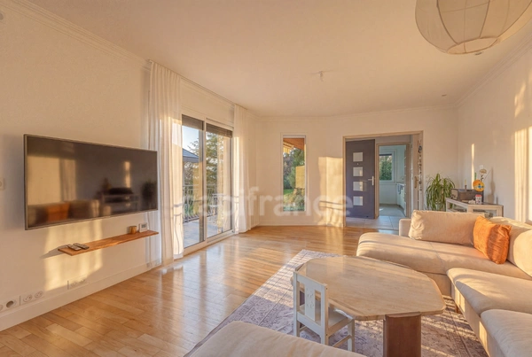 Maison à vendre 5 pièces GEX (01)