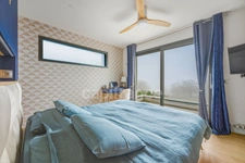 House for sale, 7 rooms, CROZET (01)