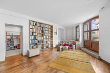 House for sale 10 rooms GEX (01)