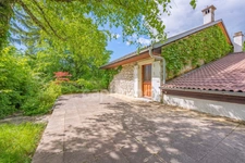 Dpt Ain (01), for sale near GEX house P6 of 197 m² - Land of 1300  