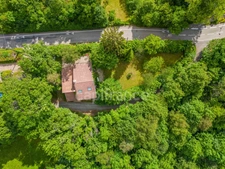 Dpt Ain (01), for sale near GEX house P6 of 197 m² - Land of 1300  