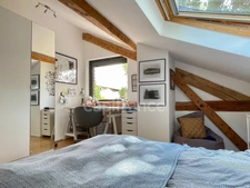 PRÉVESSIN-MOËNS – Ancienne forge du XIXᵉ transformée en loft – 187 m² – 3 chambres – Jardin