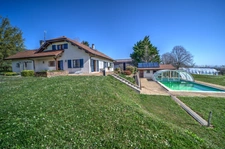 Ain (01) department, for sale in ECHENEVEX, 5-room house of 324.04 m² - Land of 10,000.00 m² - Single storey