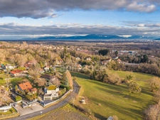 House for sale, 7 rooms, CROZET (01)