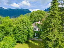 Dpt Ain (01), for sale near GEX house P6 of 197 m² - Land of 1300  