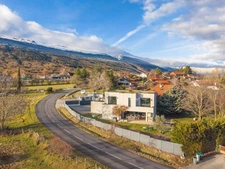 House for sale, 7 rooms, CROZET (01)