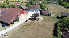 Longère avec 1 hectare de terrain et dépendances 