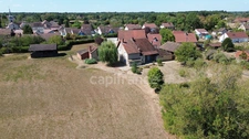 Longère avec 1 hectare de terrain et dépendances 