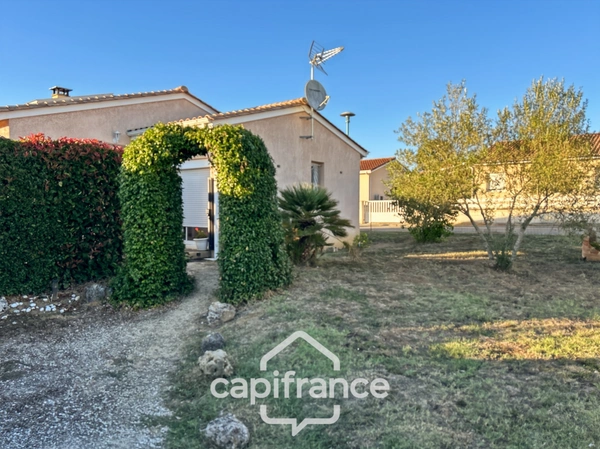 🏡 Maison de plain-pied 80 m² avec piscine sur terrain de 650 m² – Lavardac