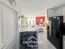 🏡 Maison de plain-pied 80 m² avec piscine sur terrain de 650 m² – Lavardac