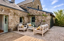 LONGÈRE DE CARACTÈRE RÉNOVÉE - 220m2 - BERRIC