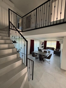 Maison contemporaine neuve à vendre (AHUY -159m² habitable - 650m² de terrain)