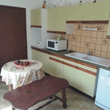 Maison à vendre 6 pièces AIGRE (16)