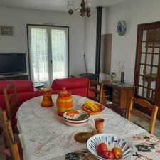 Maison à vendre 6 pièces AIGRE (16)