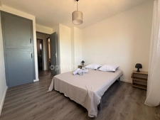Appartement T3 55m2 entièrement rénové avec balcon – Proche port et commerces