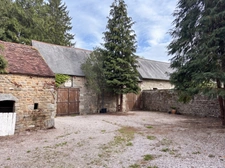Maison à vendre 8 pièces Proche de CARROUGES (61)