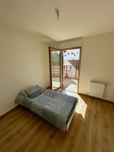 EXCLUSIVITÉ – Appartement T3 avec balcon et terrasse – Vénissieux, proche tramway
