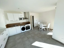 EXCLUSIVITÉ – Appartement T3 avec balcon et terrasse – Vénissieux, proche tramway