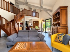 Maison 120 m² – 4 chambres – Séjour cathédrale – Piscine – Terrain 1 300 m²