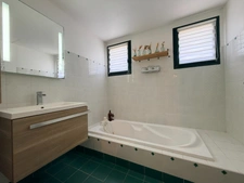 Maison 120 m² – 4 chambres – Séjour cathédrale – Piscine – Terrain 1 300 m²