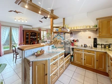 Maison à vendre 5 pièces CHALLES LES EAUX (73) de 115 m² sur parcelle de 368 m²