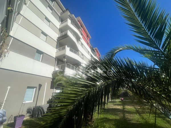LORMONT – RESIDENCE SERVICES SENIORS - Appartement T2 de 41,96 m² 