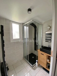 LACANAU - SCANDINAVIAN CHALET-STYLE HOUSE - 5 ROOMS - 73M2 - TERRACE AND GARDEN - IN THE HEART OF AN ESTATE