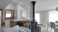 LACANAU BOURG – ANCIENNE MAISON CANAULAISE RENOVEE 4 PIECES DE 143 m² + JARDIN - AU CALME- SANS VIS-A-VIS