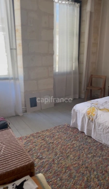 BOURG DU VIEUX LORMONT - QUARTIER MAIRIE - GRANDE MAISON DE 160M2 + JARDIN 