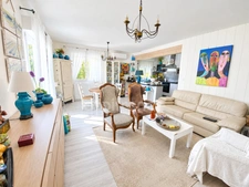 LACANAU PORT DE LA VILLE - 3-ROOM HOUSE + 515m² PLOT OF LAND - POSSIBILITY OF EXTENSION