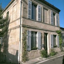 VIEUX LORMONT - BORDEAUX RIVE DROITE - MAISON DE 5 PIECES