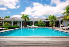 Lacanau – Villa balinaise 250m² sur 2000m² – Piscine, spa, sauna – Rare