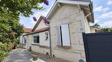 LACANAU BOURG – ANCIENNE MAISON CANAULAISE RENOVEE 4 PIECES DE 143 m² + JARDIN - AU CALME- SANS VIS-A-VIS