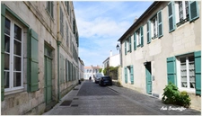 Appartement à louer 1 pièces SAINT MARTIN DE RE (17) studio avec mezzanine