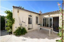 Maison à vendre 5 pièces SAINT CLEMENT DES BALEINES (17), 3 chambres, belle réception