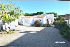Maison à vendre 5 pièces LE BOIS PLAGE EN RE (17) de plain pied en parfait état à 2' de la plage et du centre ville