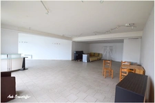 Local/bureau à vendre LA COUARDE SUR MER (17), local commercial premium