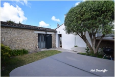 House for sale, 7 rooms, LOIX (17) with possibility of extension