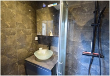 Maison rénovée de 7 pièces LE BOURGET (93) sur jardin