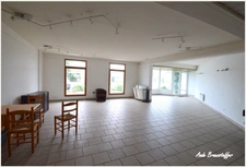 Local/bureau à vendre LA COUARDE SUR MER (17), local commercial premium