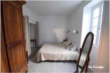 Maison entièrement rénovée à vendre 4 pièces SAINT CLEMENT DES BALEINES (17) à 200 m du centre