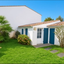 Maison à vendre 6 pièces SAINT CLEMENT DES BALEINES (17), piscine et jacuzzi