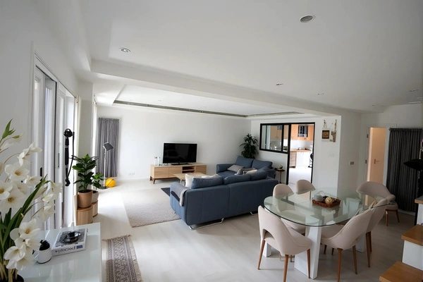 Maison à vendre 10 pièces ACHERES (78), grande maison sous garantie décennale