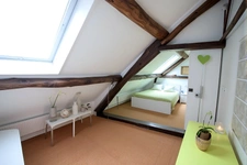 Dpt Yvelines (78), à vendre VILLENNES SUR SEINE, propriété P11 de 327,3 m² sur un terrain piscinable de 1 495,00 m² 