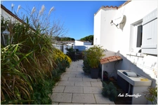 Maison à vendre 5 pièces LE BOIS PLAGE EN RE (17) de plain pied en parfait état à 2' de la plage et du centre ville